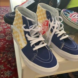 NEW VANS 8.5